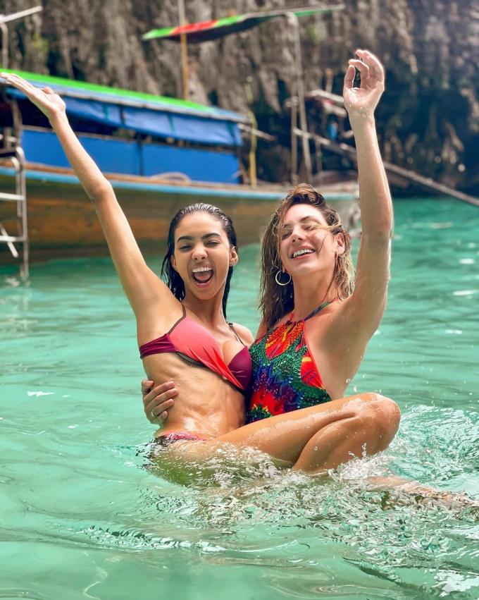 Khoảnh khắc ngọt ngào của 2 Hoa hậu Hòa bình vừa cưới nhau-5