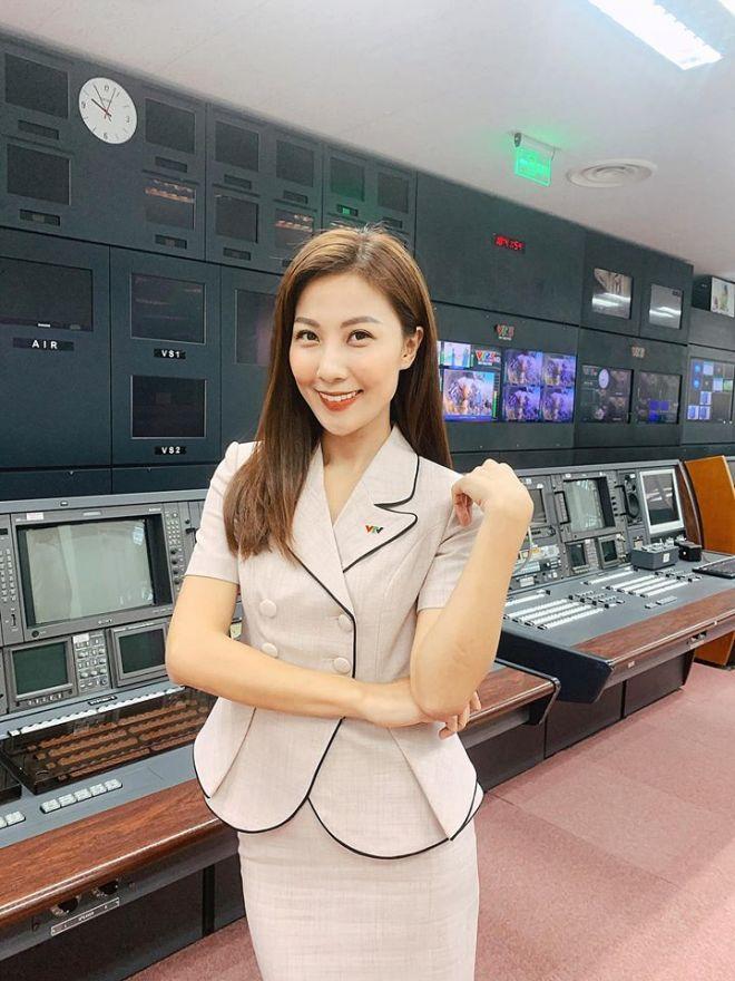 MC VTV trở lại bản tin Chào Buổi Sáng sau hơn 1 tháng vạ miệng-2