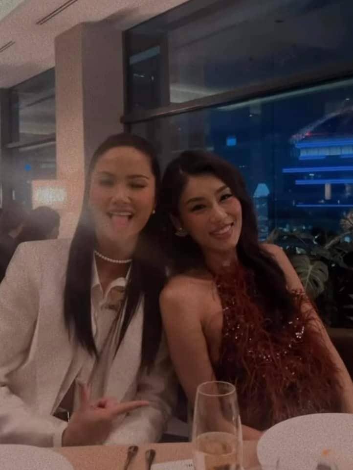 Catriona Gray gặp HHen Niê và Thảo Nhi Lê, ai đẹp nhất?-3