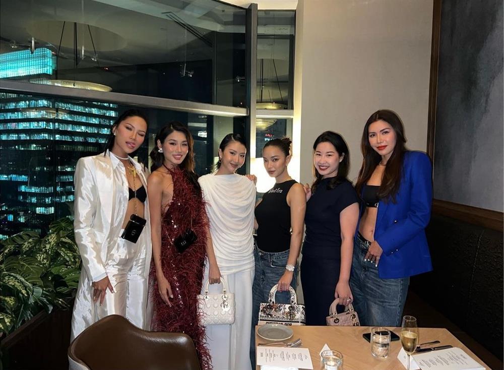 Catriona Gray gặp HHen Niê và Thảo Nhi Lê, ai đẹp nhất?-5