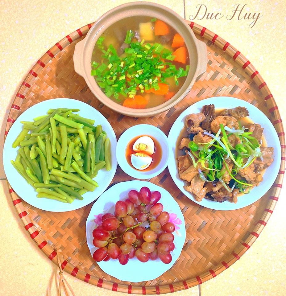 Chồng người ta khiến chị em ái mộ với loạt mâm cơm nấu cho vợ-14