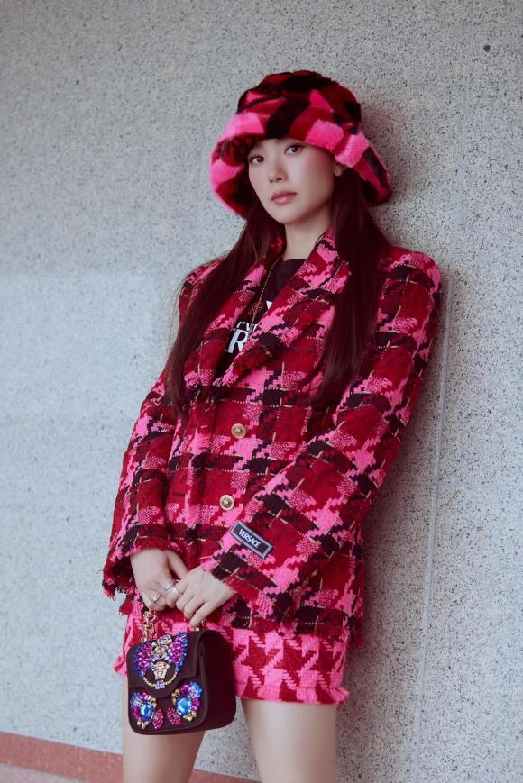 Hậu kết hôn, Minh Hằng khoe ảnh penthouse mới view sang xịn-5