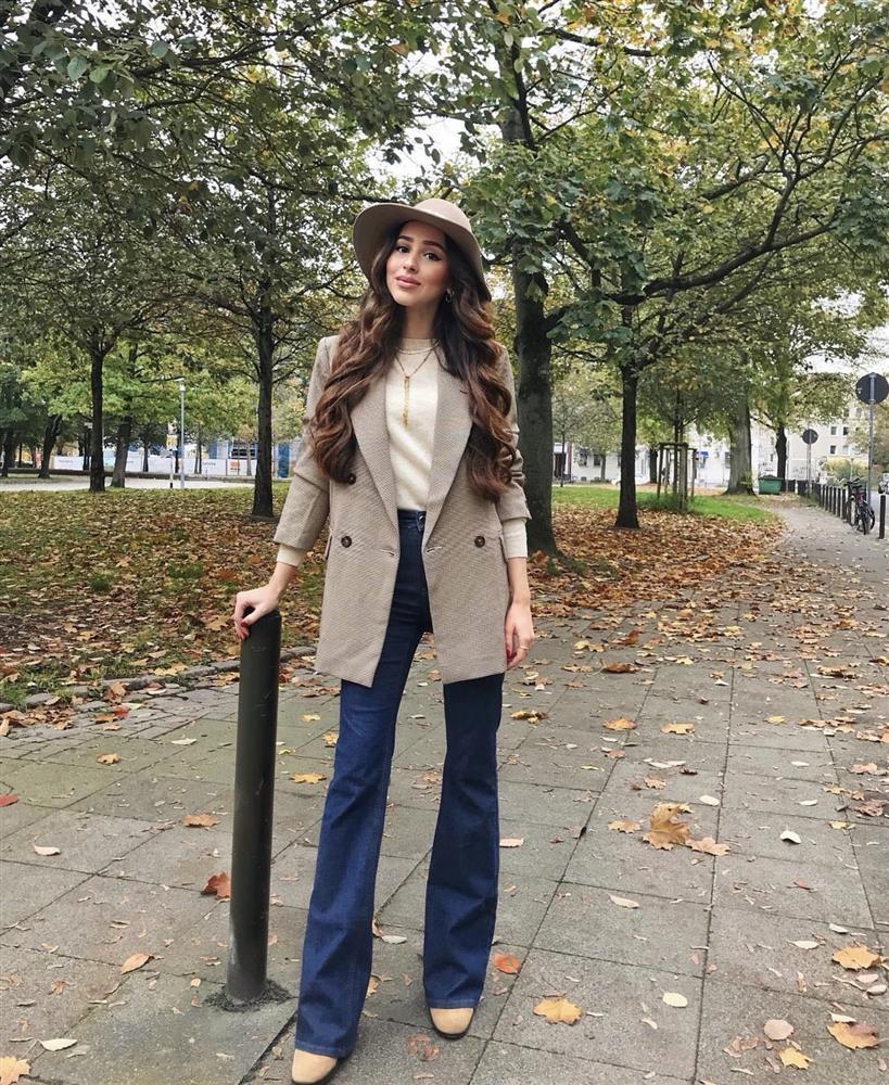 Quần ống loe tái xuất, tín đồ thời trang săn đón nhiệt tình-8