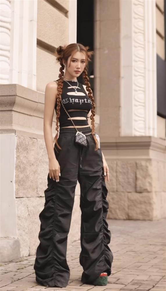 Phương Oanh chất lừ - Phương Trinh Jolie gợi cảm hết nấc-9