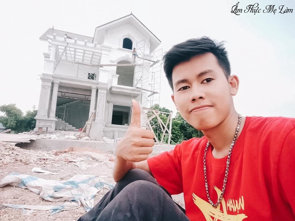 Youtuber nổi đình đám khoe biệt thự hoành tráng mới xây tặng mẹ-4