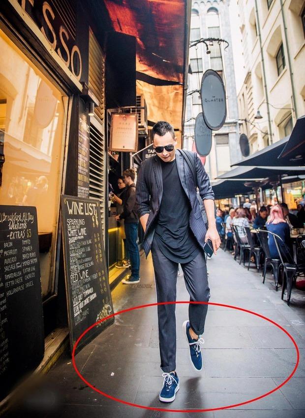 Minh Tú, Hà Hồ như người khổng lồ vì kéo dài chân bất chấp-8