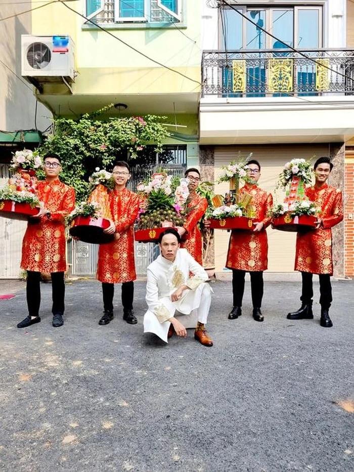 Loạt khoảnh khắc trầm tư của Việt Anh 1977 Vlog khi đám cưới-5