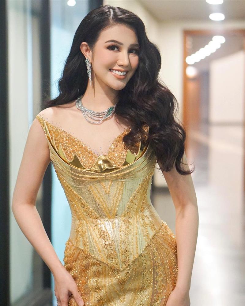 Miss Grand 2016 bàn vụ unfollow nhưng hiểu sai bản chất-1