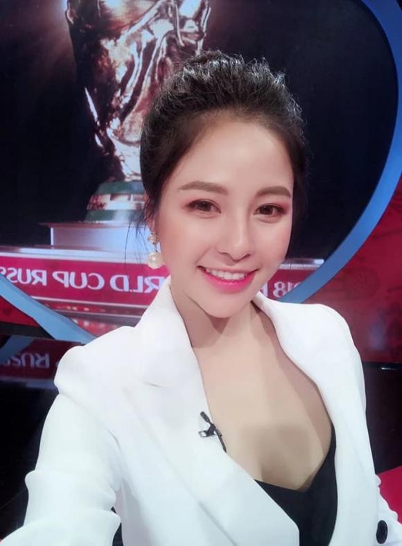 Xôn xao hot girl Trâm Anh làm MC Nóng Cùng World Cup 2022-2