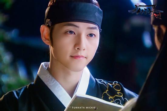 Vai diễn đặc biệt trùng với việc học của Song Joong Ki