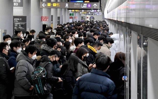 Dân Hàn Quốc e ngại tàu điện ngầm sau thảm họa giẫm đạp Itaewon-3