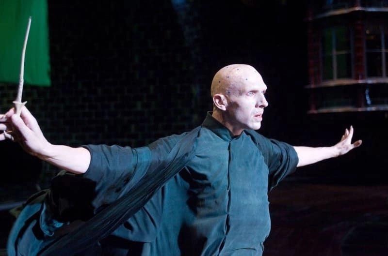 Giải mã bí ẩn lớn nhất Harry Potter: Vì sao Voldemort không có mũi?-6