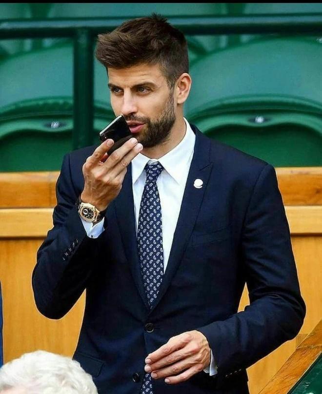 Gerard Pique thích đeo đồng hồ sang-1
