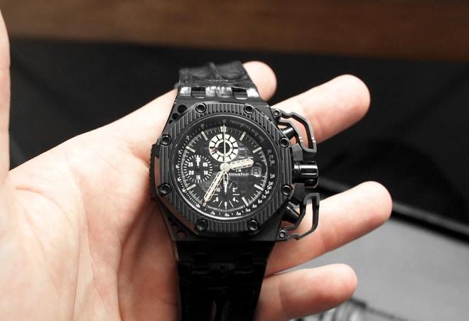 Gerard Pique thích đeo đồng hồ sang-6