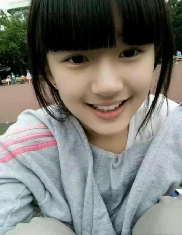 Đọ sắc Ngu Thư Hân, Triệu Lộ Tư và Bạch Lộc thời đi học-1