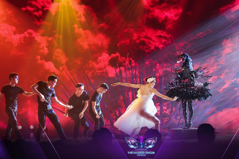 Chung kết Ca Sĩ Mặt Nạ: Bậc thầy bẻ giọng Tí Nâu chính là Thùy Chi-3