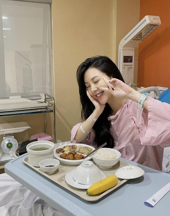 Hot girl Người Ấy Là Ai Vũ Ngọc Châm để lộ mặt con thứ 2 mới sinh-2