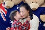 Tin showbiz Việt ngày 6/11: Hoàng Oanh 'khóc ngang' vì con