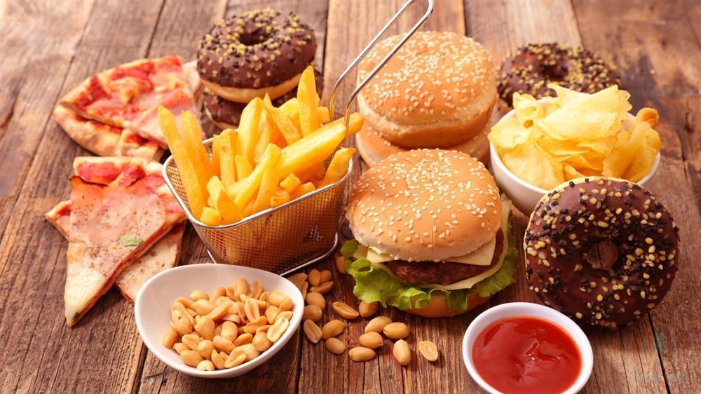 5 loại thực phẩm có hại cho não bộ nhiều người vẫn ăn hàng ngày-1