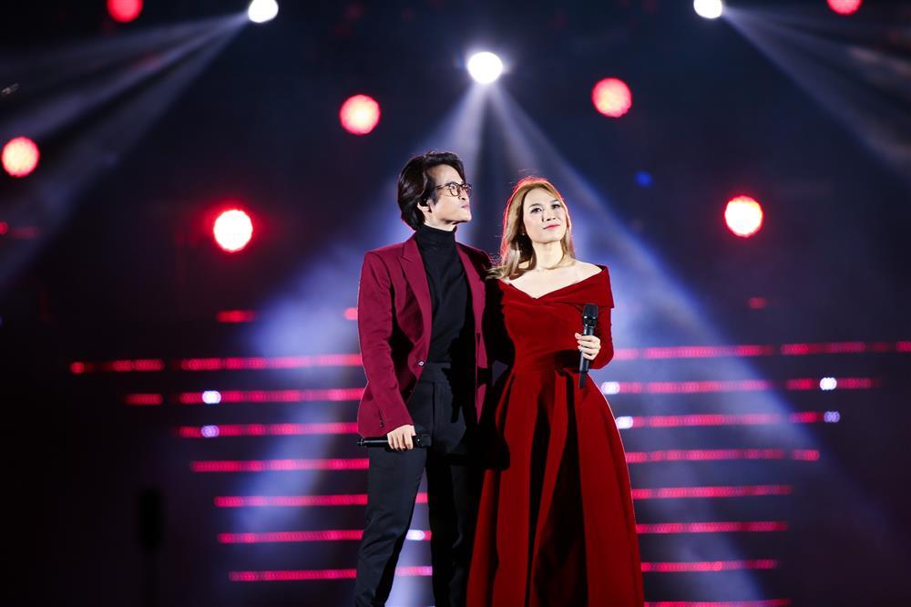 Phản ứng của Hà Anh Tuấn sau khi được Mỹ Tâm hôn khiến fan đẩy thuyền-5