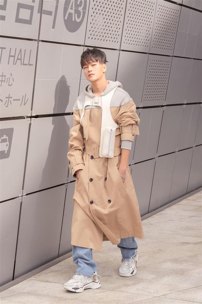 Cuộc sống chanh sả của TiTi, xe hơi nhiều như cơm bữa-16