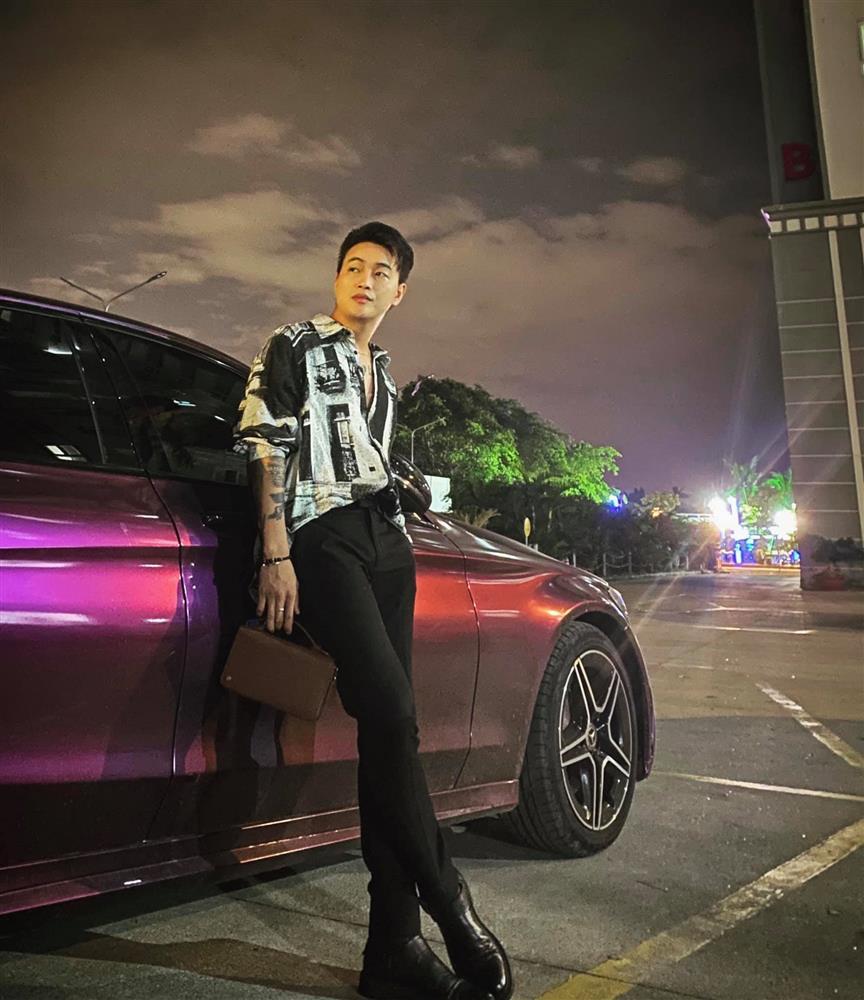 Cuộc sống chanh sả của TiTi, xe hơi nhiều như cơm bữa-10
