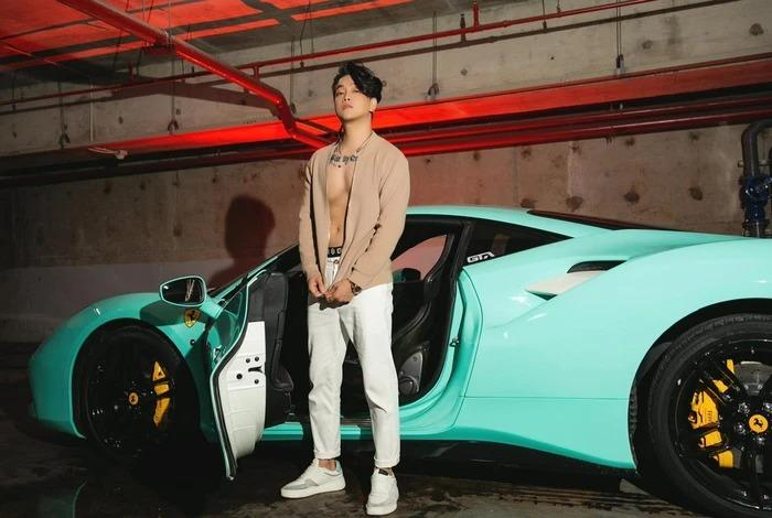 Cuộc sống chanh sả của TiTi, xe hơi nhiều như cơm bữa-12