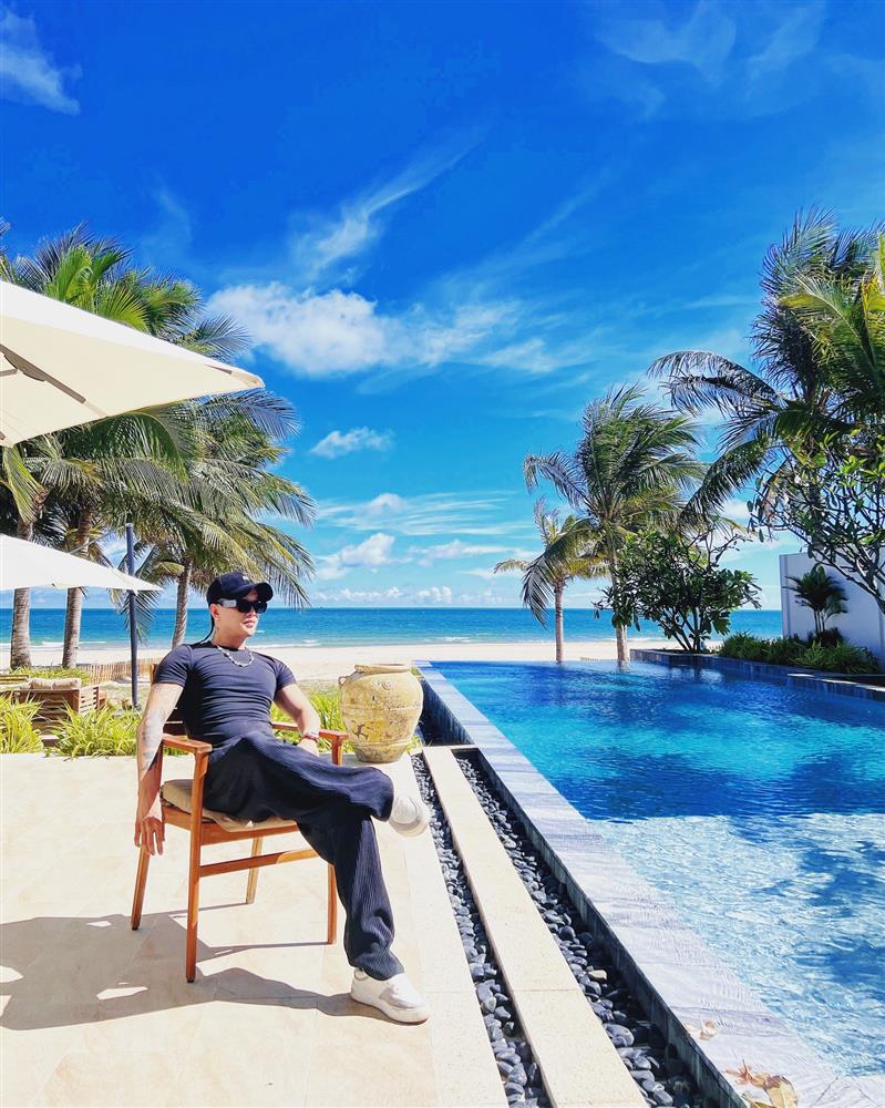 Cuộc sống chanh sả của TiTi, xe hơi nhiều như cơm bữa-18