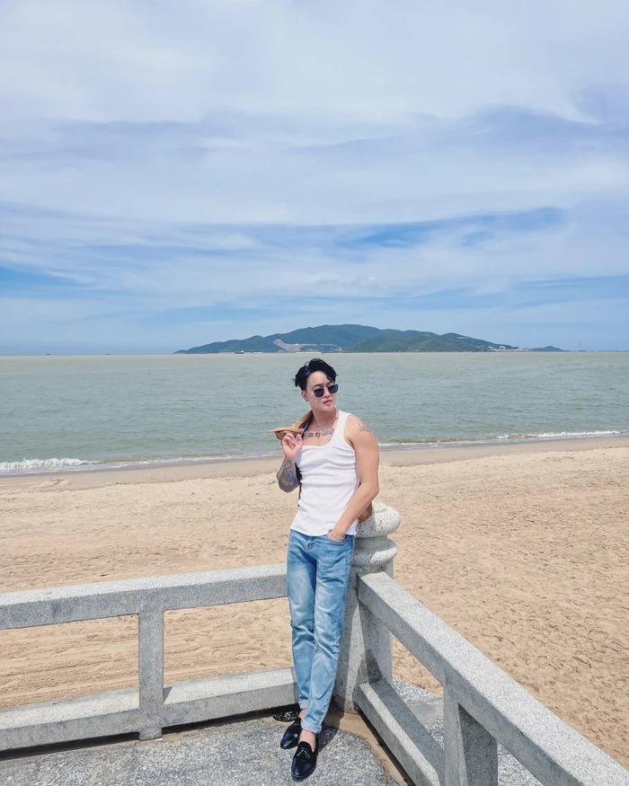 Cuộc sống chanh sả của TiTi, xe hơi nhiều như cơm bữa-17