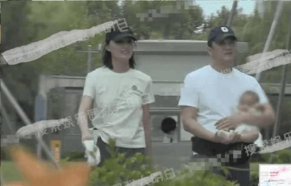 Lý Á Bằng bán biệt thự trả nợ, cùng vợ trẻ Hoa hậu về quê sống?-3