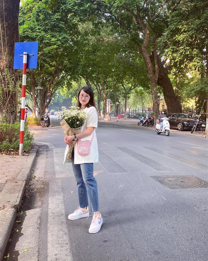 Mẹ đảm khoe bánh bông lan cuộn đẹp phát hờn, sao mà nỡ ăn-1