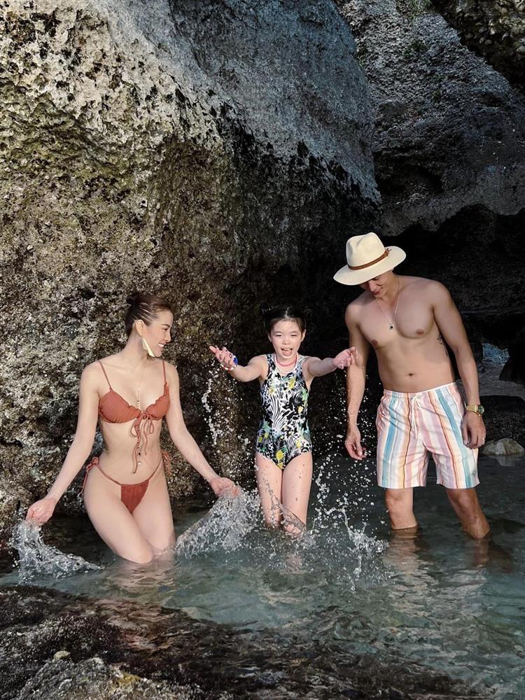 Huyền Baby, Phương Trinh Jolie hở bạo cạnh con, Elly Trần ngược lại-6