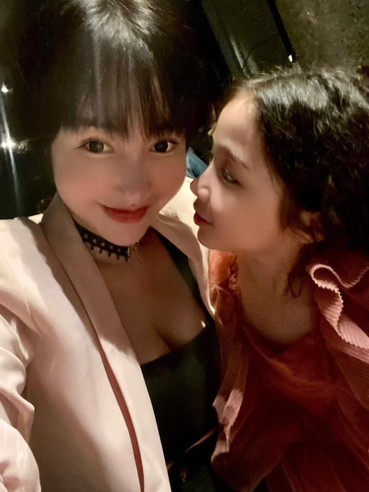 Huyền Baby, Phương Trinh Jolie hở bạo cạnh con, Elly Trần ngược lại-7