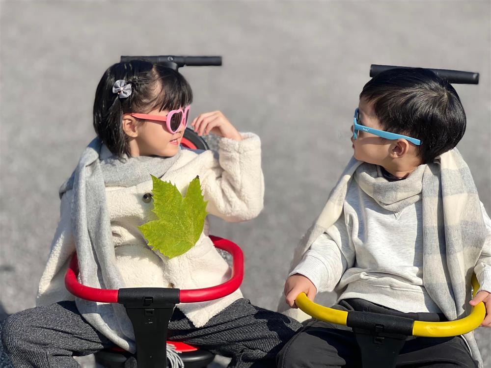 Hoa hậu Đặng Thu Thảo khoe ảnh gia đình, visual nức nở-4