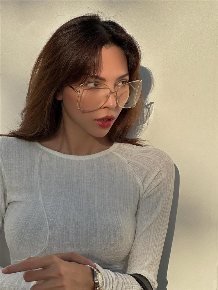 Tin showbiz Việt ngày 8/11: Bạn gái Huỳnh Anh nhắc đến cưới và sinh con-12