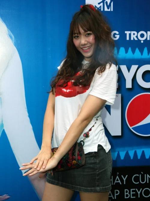 Hari Won ảnh cũ ra sao mà tự nhận phèn, phải xóa hết?-3