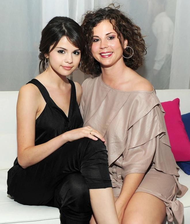 Mẹ của Selena Gomez sẽ không xem phim tài liệu của con gái-1