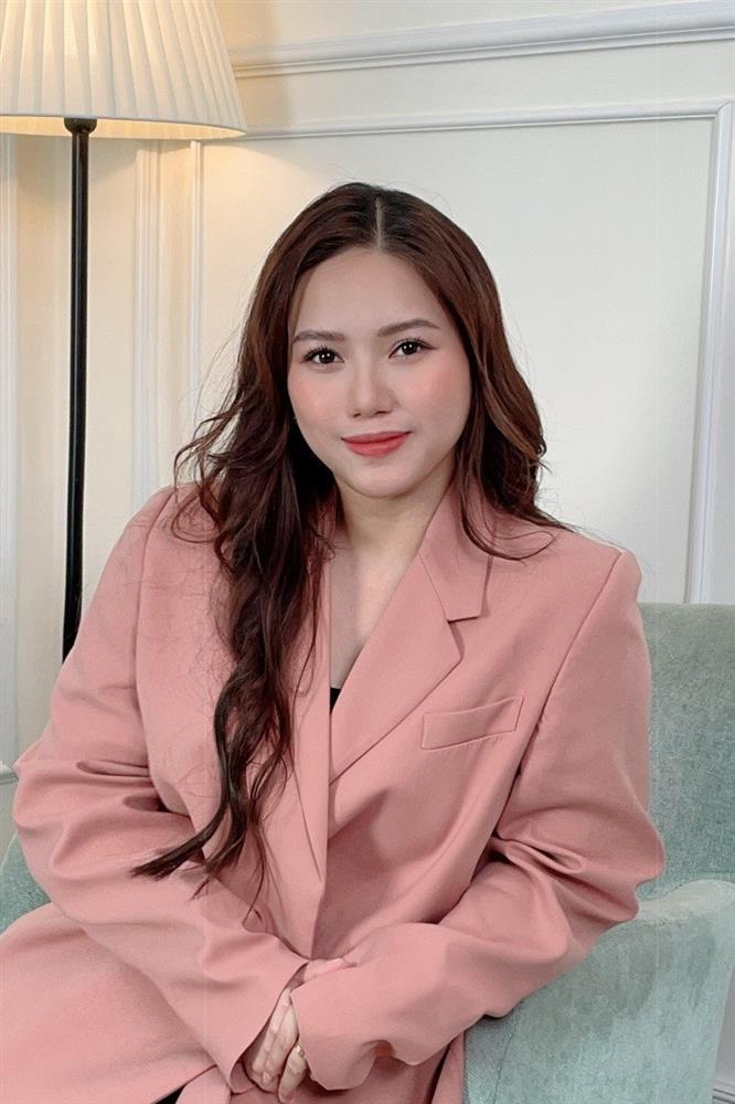 Tí Nâu Thùy Chi chuộng style trang điểm có như không-6