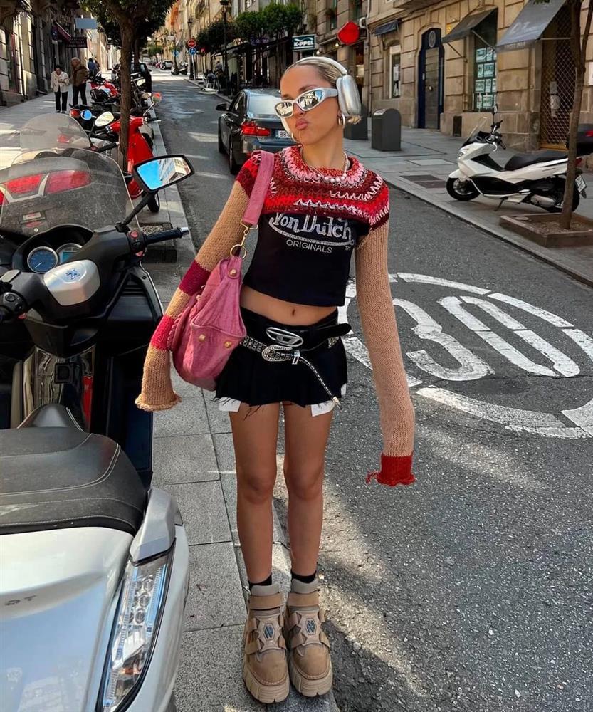 Những món đồ xu hướng Y2K mang phong cách hoài niệm-8