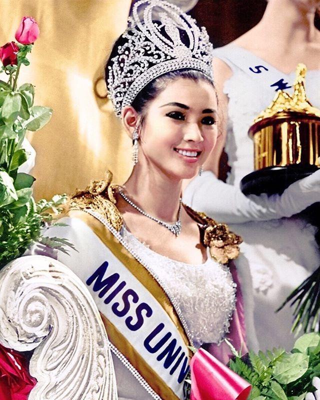 Miss Universe 1965 gây trầm trồ với sắc vóc tuổi U80-3