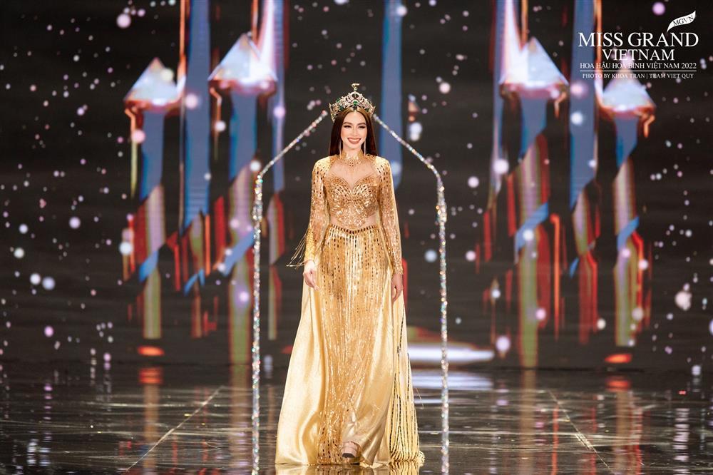 Á hậu Kiều Loan mặc lại đầm final walk của Thùy Tiên-5