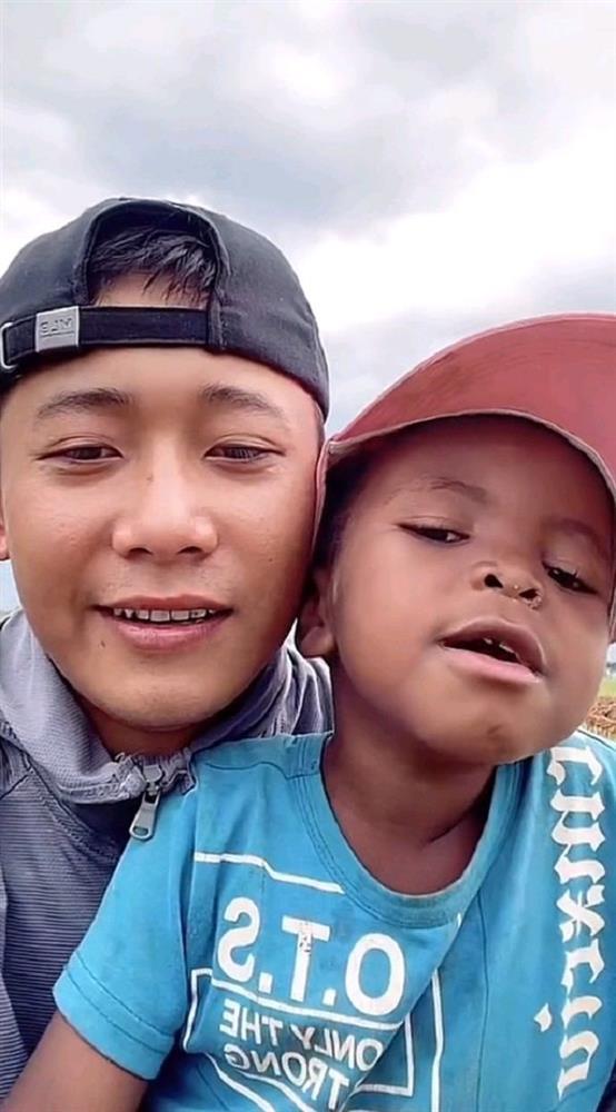 Quang Linh Vlog tiếc nuối tiết lộ có thể không đưa Lôi Con về nước-3