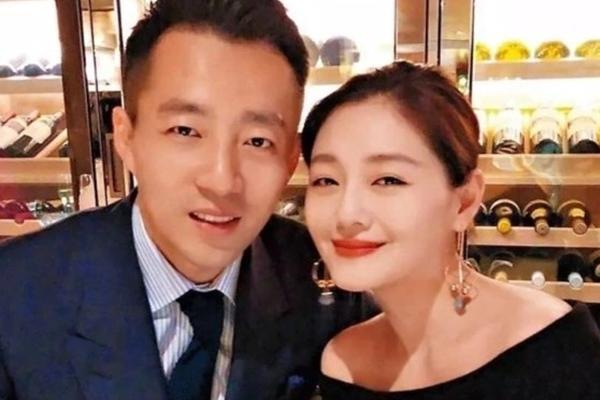 Em gái Từ Hy Viên bị phản ứng mạnh khi thân mật anh rể-12