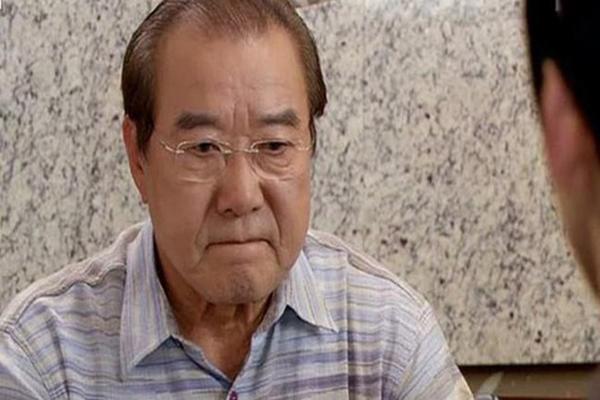 Về ra mắt, tôi run rẩy khi người yêu giới thiệu ông chú đứng bên-3