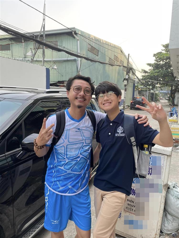 Con trai Lâm Vỹ Dạ 11 tuổi cao ngang bố, dàn sao trầm trồ-2