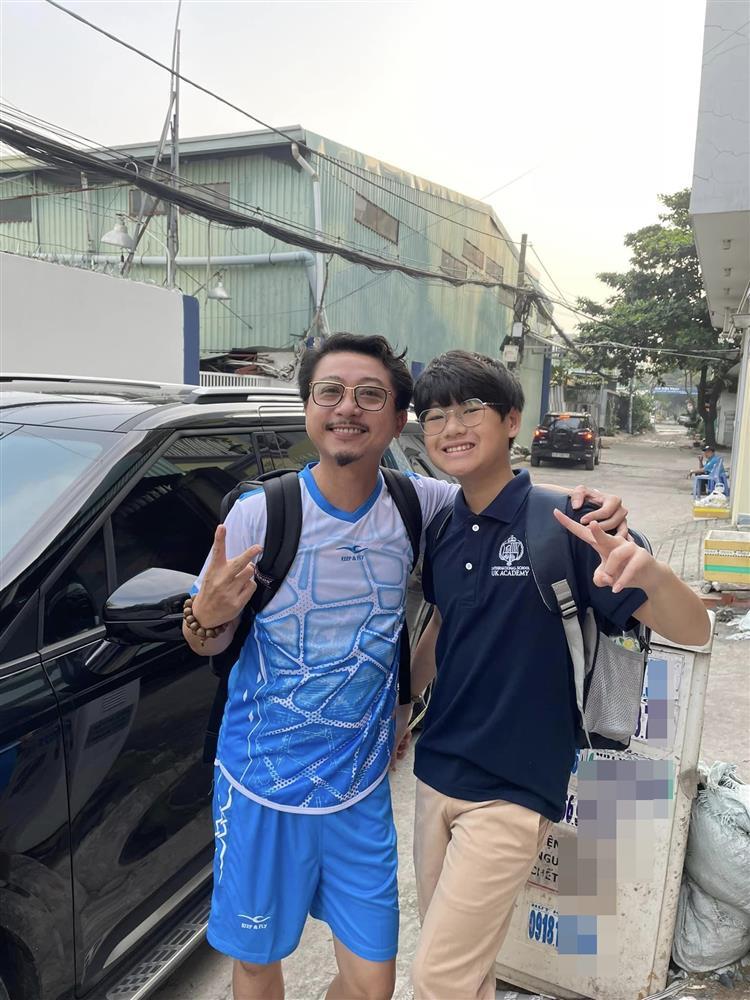 Con trai Lâm Vỹ Dạ 11 tuổi cao ngang bố, dàn sao trầm trồ-1