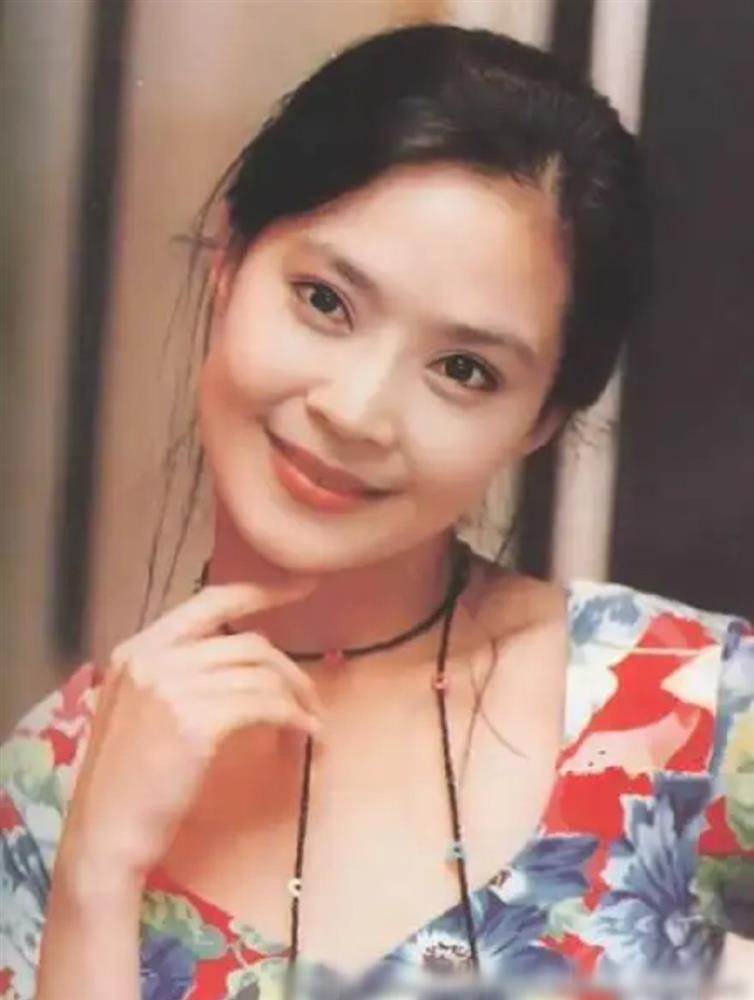 Không nhận ra ngọc nữ Quỳnh Dao Du Tiểu Phàm hiện tại-4