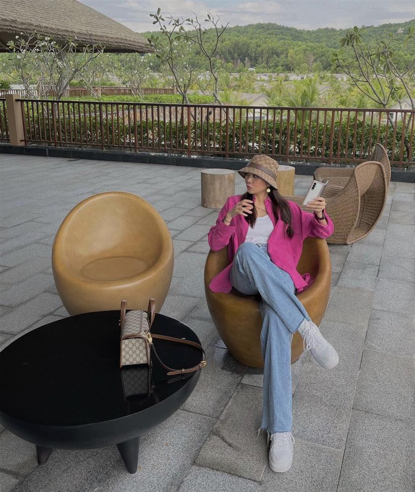 Phối áo sơ mi dáng rộng cá tính, hack tuổi như Thanh Hằng-6