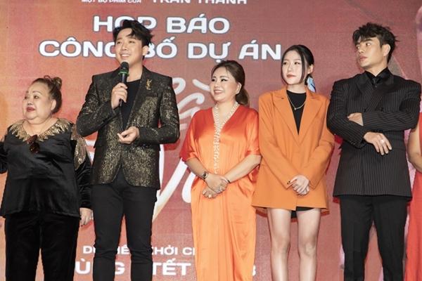 Những cặp anh em diễn viên Vbiz: người hỗ trợ, người để em tự lực-7