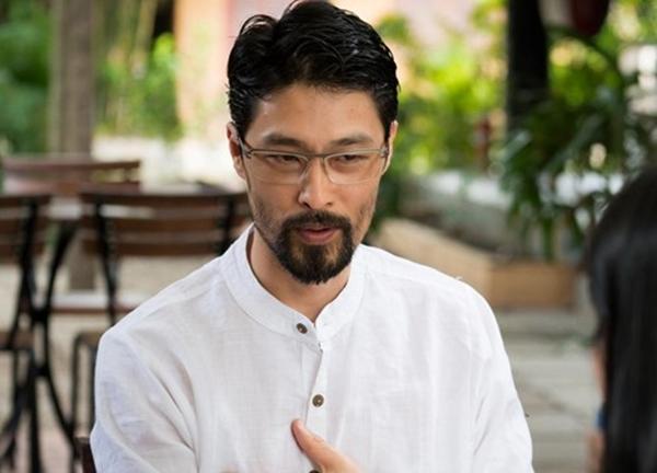 Những cặp anh em diễn viên Vbiz: người hỗ trợ, người để em tự lực-14